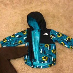 North face toddler rain coat/wind breaker size 18months
